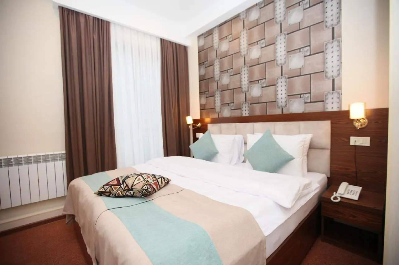 Auroom Hotel Baku 4*,